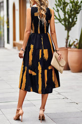 Robe imprimée sans manches à col rond et fente